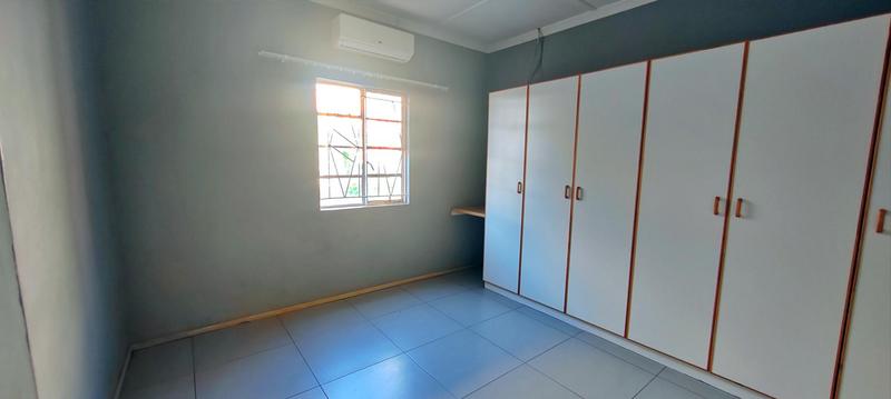 2 Bedroom Property for Sale in Kanoneiland Northern Cape